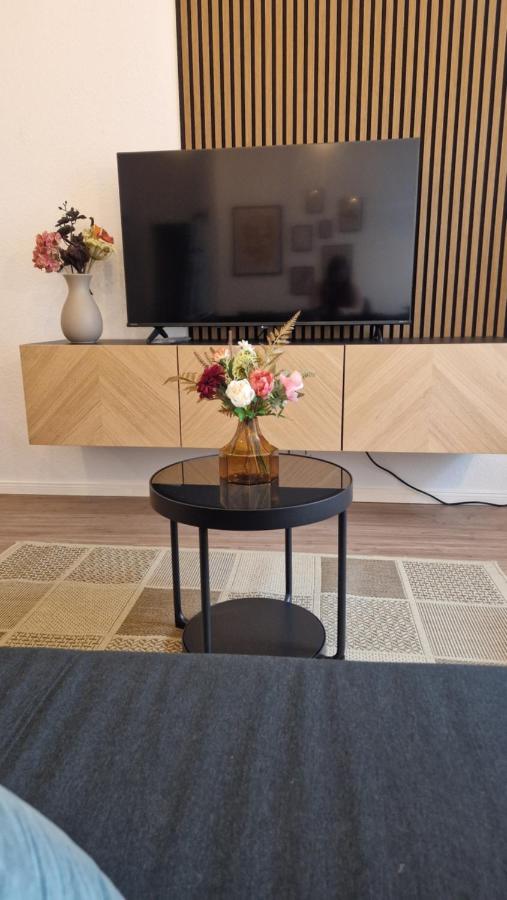 Altstadt Apartment beim Schlossgarten - B&B Schwerin