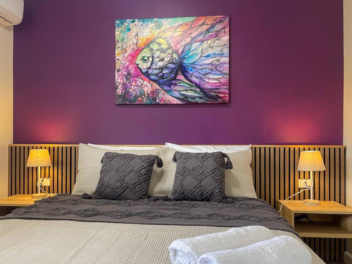 Quarterdeck Apartments - B&B Gladstone