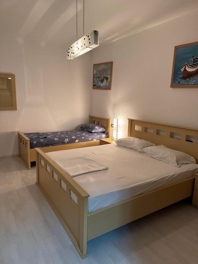 Appartement met 1 Slaapkamer, Uitzicht op Zee en een Balkon.