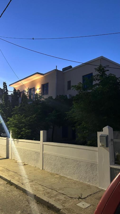 Sea Breeze Boutique - B&B Kárystos