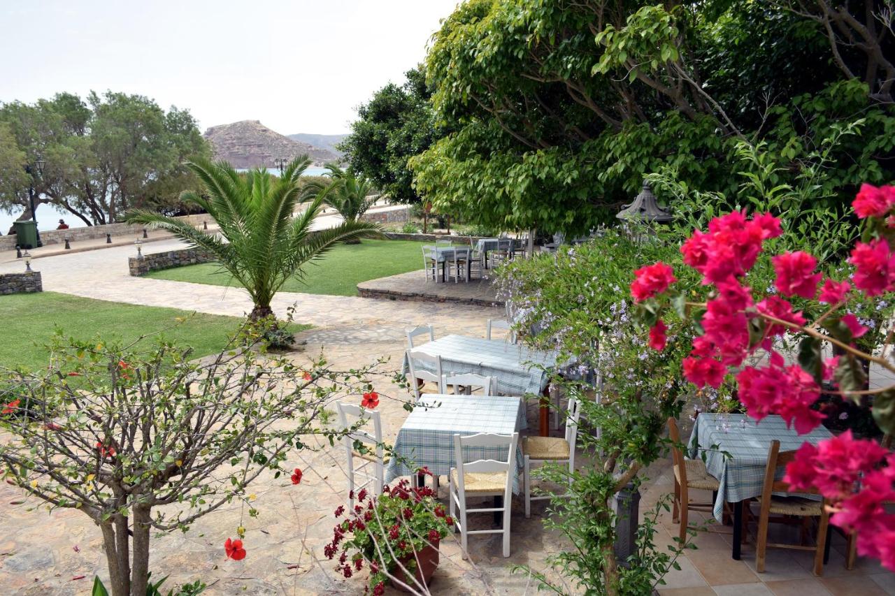 Grandes Apartments Kouremenos - Bed and Breakfast