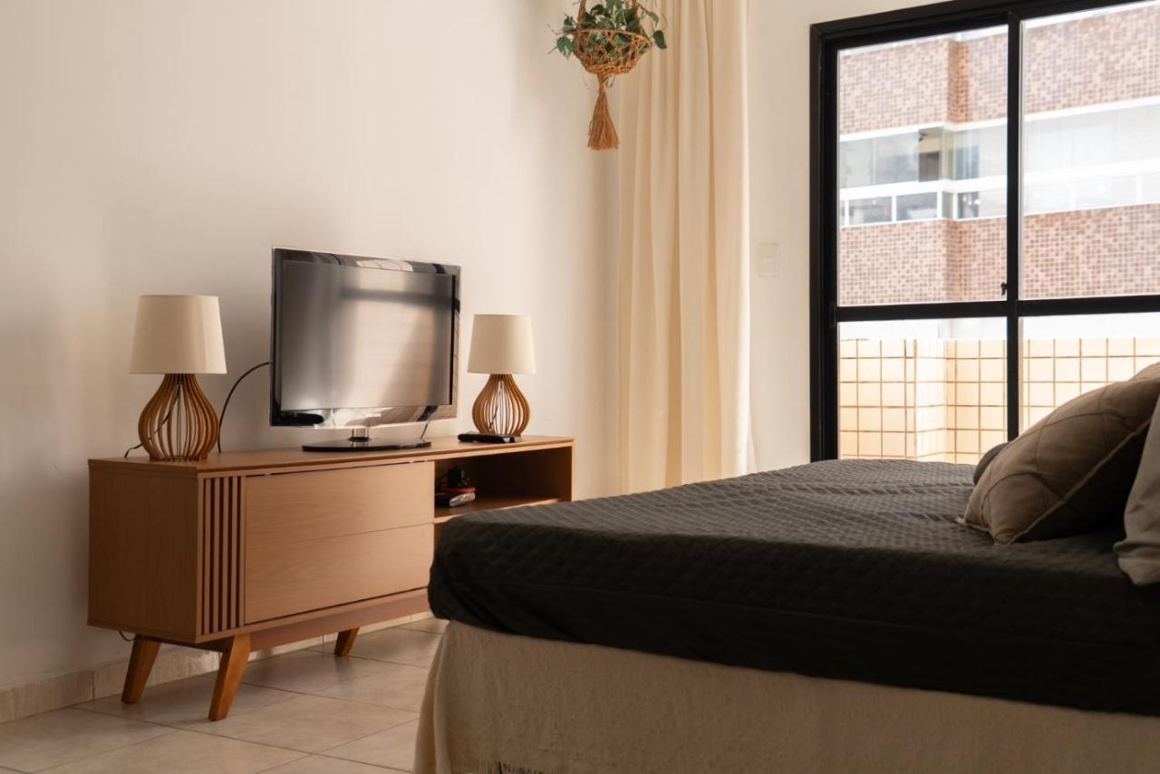 Apartamento completo com garagem a 150 m da praia - B&B Praia Grande