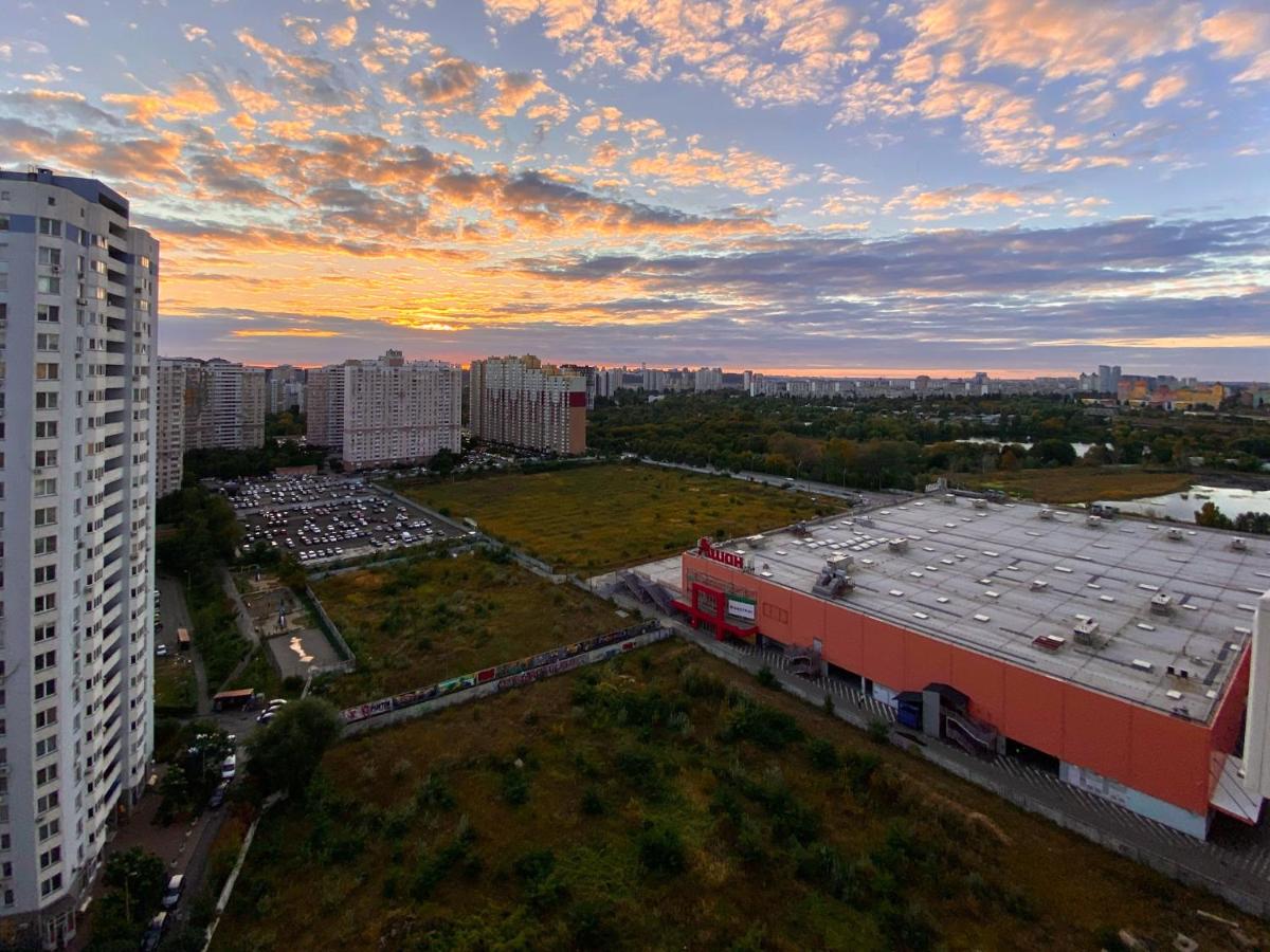 Сонячна 1-кімнатна квартира на Драгоманова 2-Б - Ferienwohnung Kyjiw