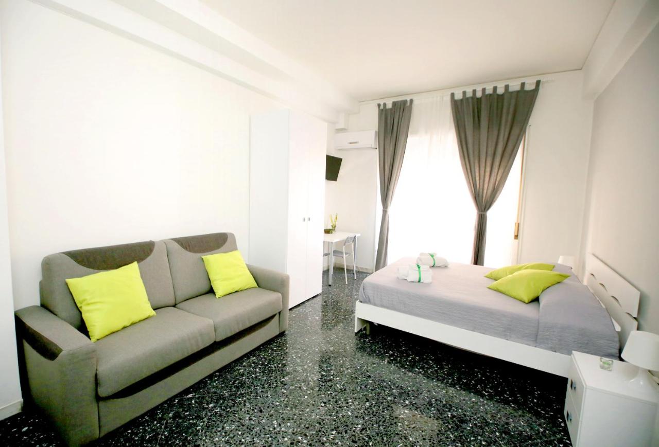 Quadruple Room with Private Bathroom