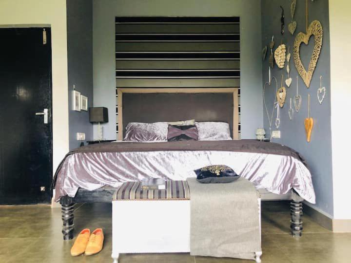 Irishhome stay - Bed and Breakfast Hosūr