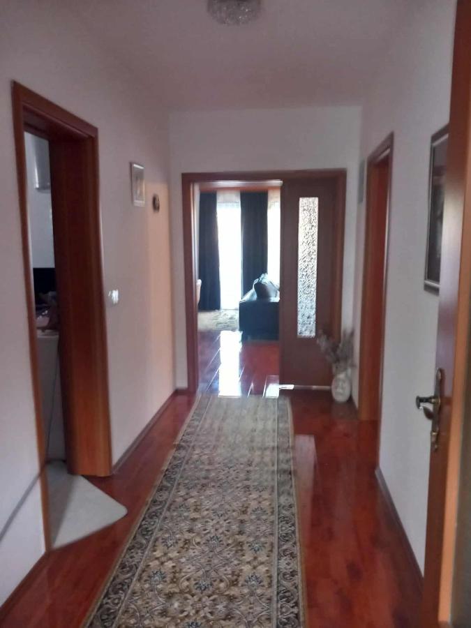 Stan na dan Vila Dizdar - B&B Goražde