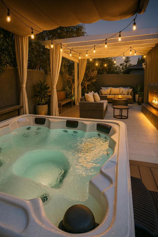 Santa Monica Beachside Escape - Bed and Breakfast Fullerton