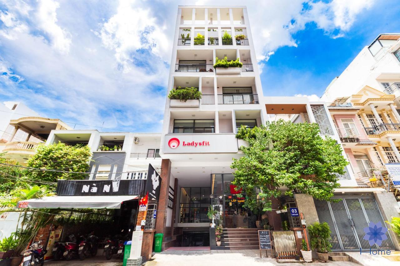 New Home Cosy&Luxury Apartment - 5mins to Airport, Airport Pick up Service - B&B Ho Chi Minh City
