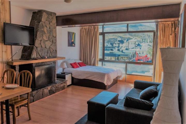 SKI & SNOW APARTMENTS - PLAZA DE PRADOLLANO - Junto a los Telecabinas by TODOSIERRANEVADA - B&B Sierra Nevada