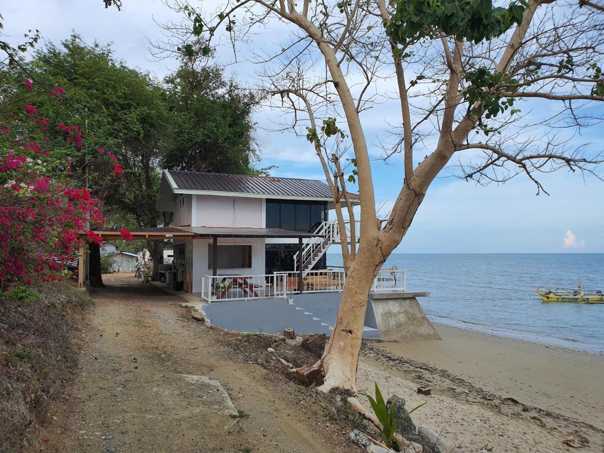 Casita Del Mar Palawan - Beachfront Room - B&B Puerto Princesa City