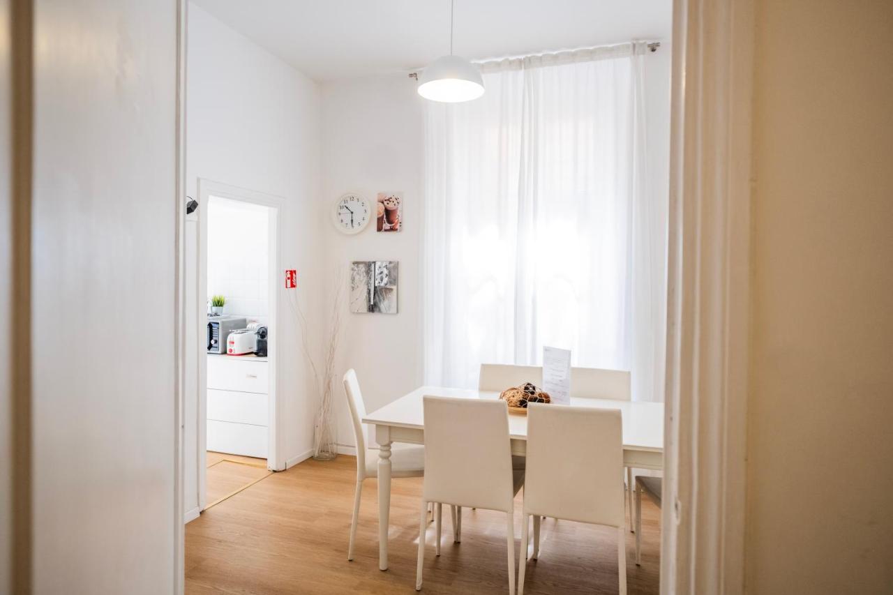 Apartment by the Colosseum - White Chic Flats - Chambres d'hôtes Rome