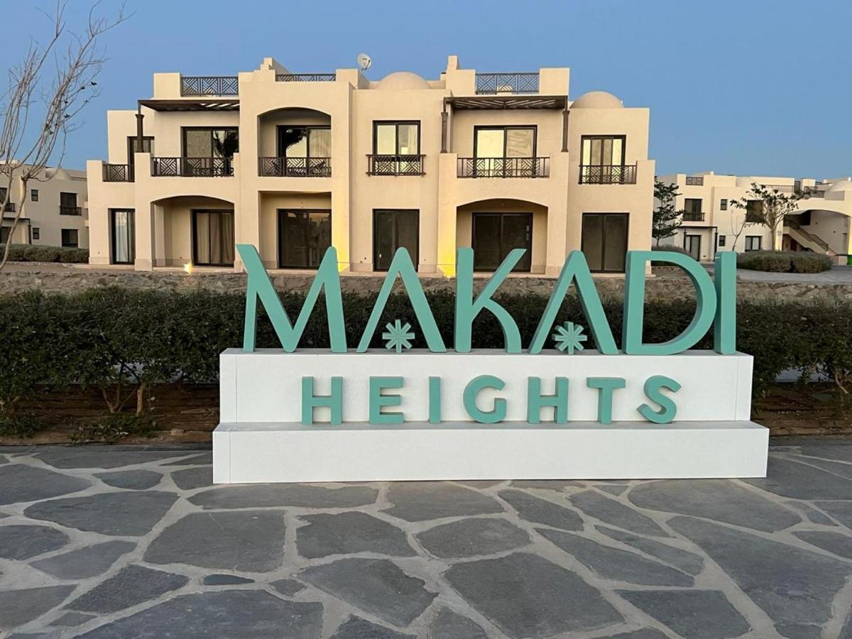 Makadi Heights Luxury 1-BR App with Garden & Lagoon View - B&B Hurgada