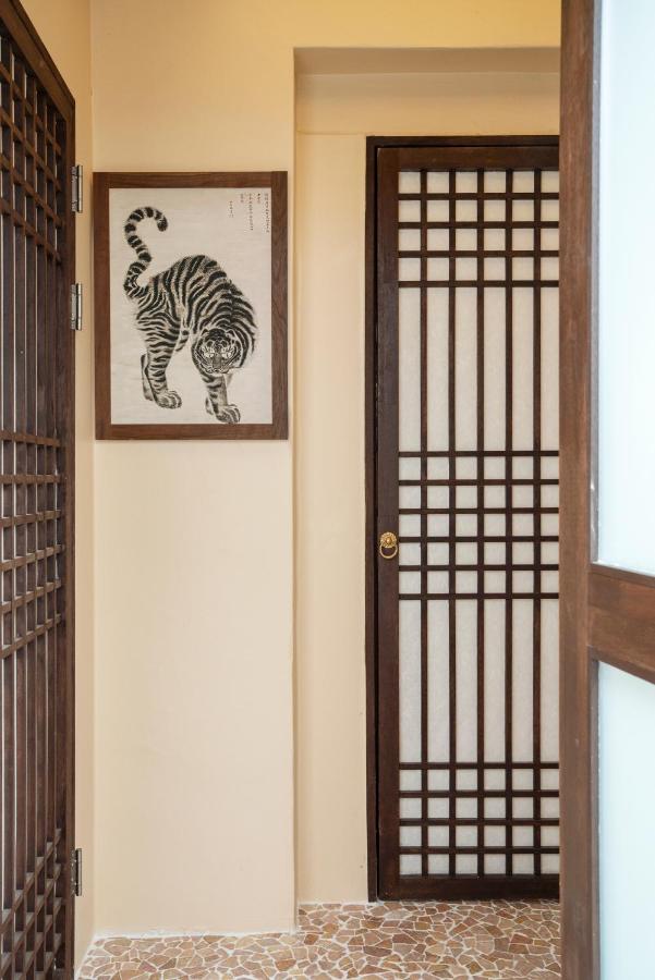 Korea's beauty in haeundae with Hinoki wooden bath - B&B Busan