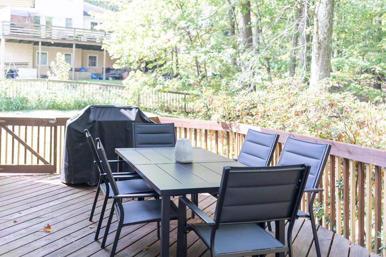 Large Luxury Home with Media Room and Game Room - 10 mins to Campus & Stadium - B&B State College