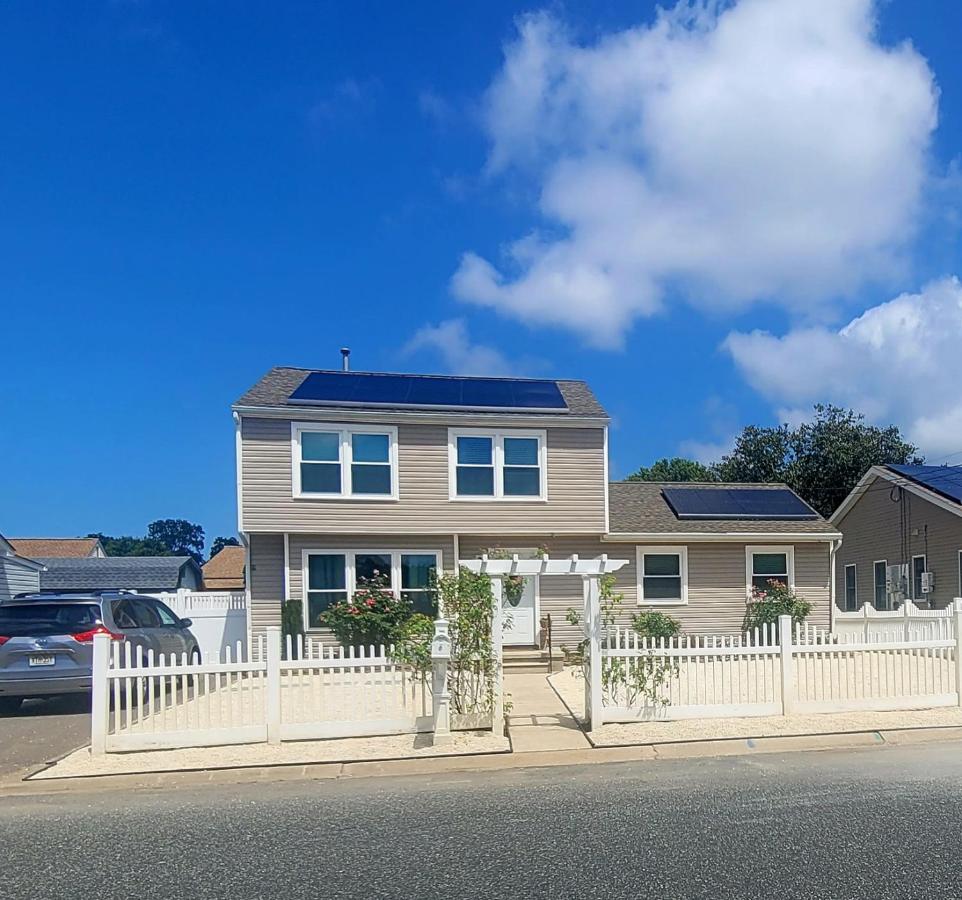 Bayside House with Hot Tub Near Cape May - B&B Villas