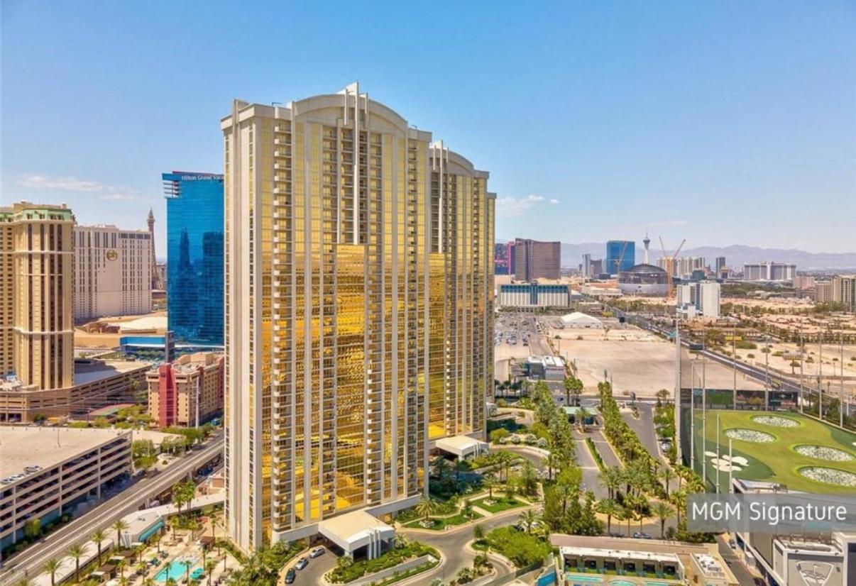 The Wildcard Suite at MGM Signature 5 MIN WALK FROM F1 GRANDSTAND Located at Tower 3 - B&B Las Vegas