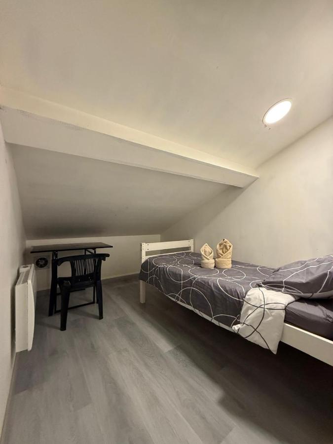 Face à la gare - Espace nuit privé 7 - B&B Roanne