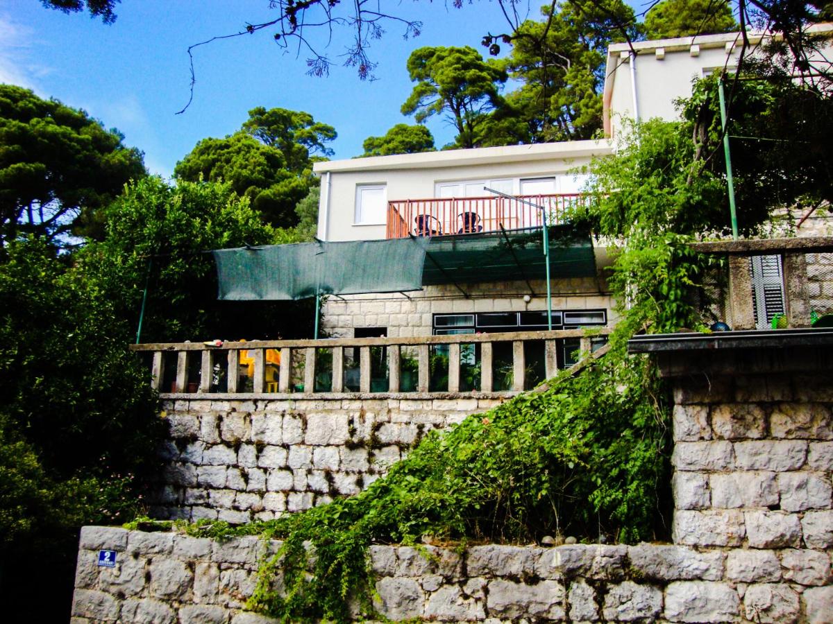 Apartments Hana - Bed and Breakfast Goveđari