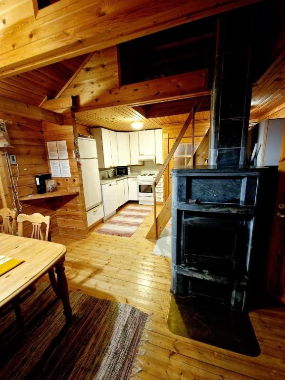 Yllästölli 2B - Chambres d’hôtes Äkäslompolo