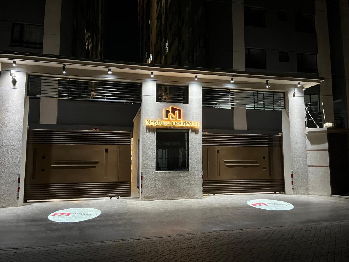 Aurora Smart Homes- Modern 2BR Apartment with Pool & Gym,Kilimani - Chambres d’hôtes Nairobi