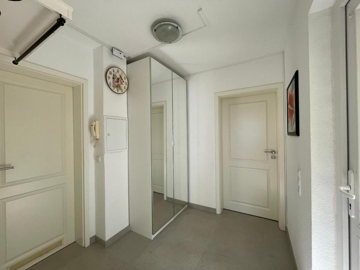 Ferienwohnung in zentraler Lage-18 Minuten mit S-Bahn in Köln Zentrum - Chambres d'hôtes Bergisch Gladbach