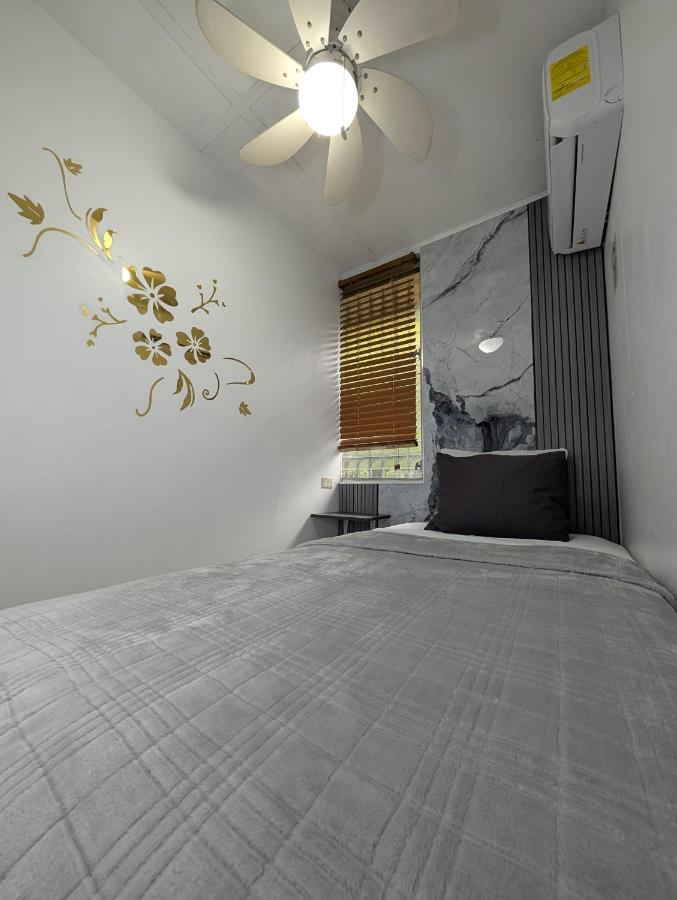 Standard Einzelzimmer mit Gemeinschaftsbad