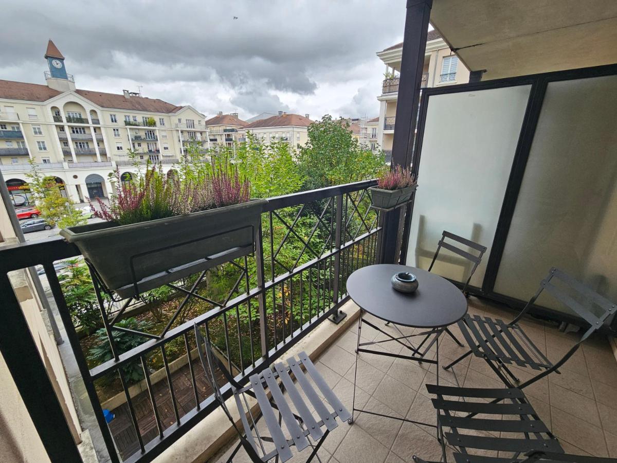 The Aviator - Ferienwohnung Bussy-Saint-Georges