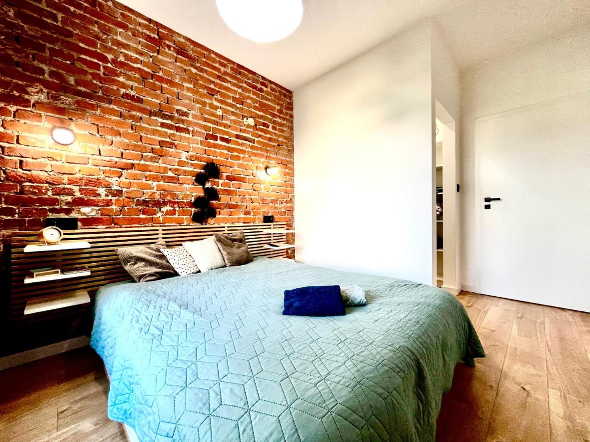 Urban Loft with Terrace - Design Apartaments - B&B Krakow