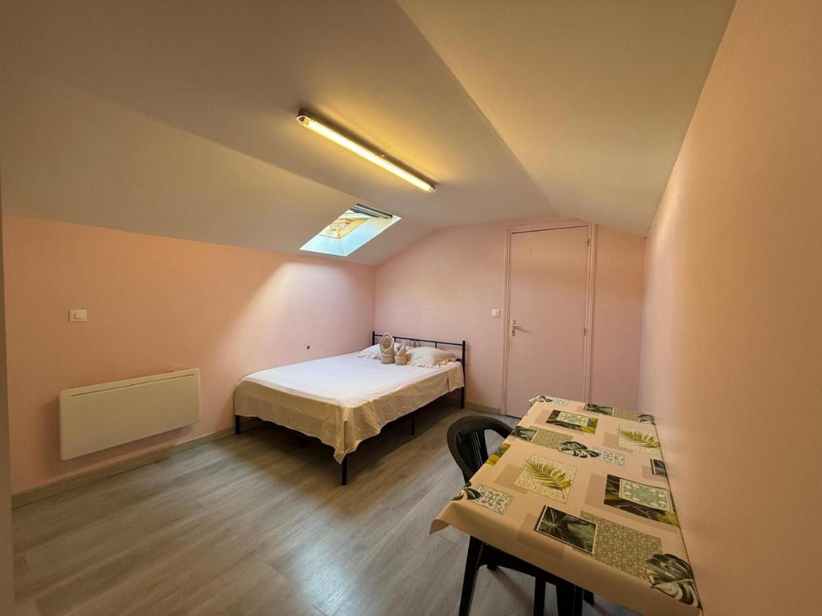 Face à la gare - Chambre 8 - B&B Roanne