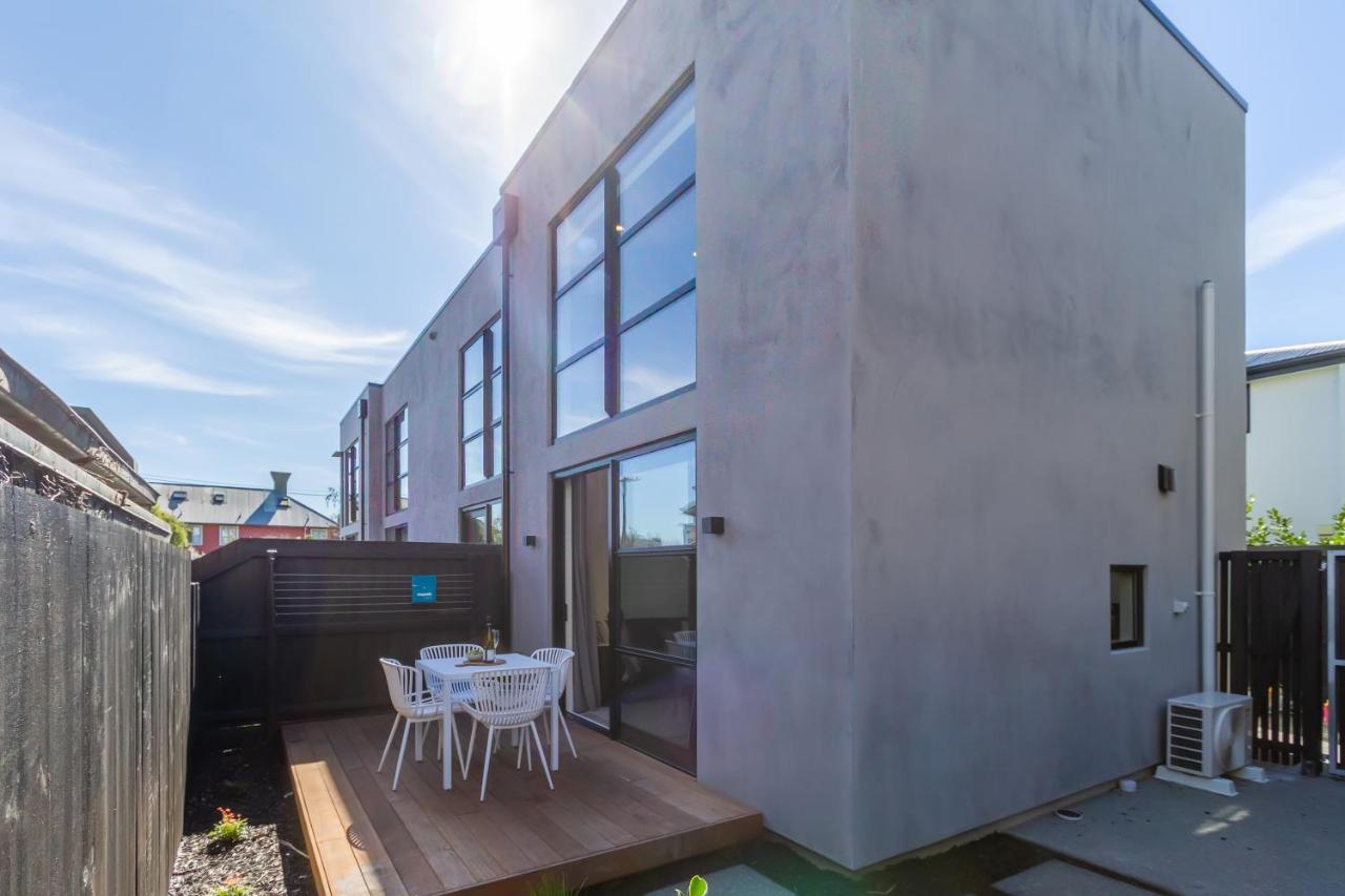 Executive Central City Townhouse with Parking - Ferienwohnung Christchurch