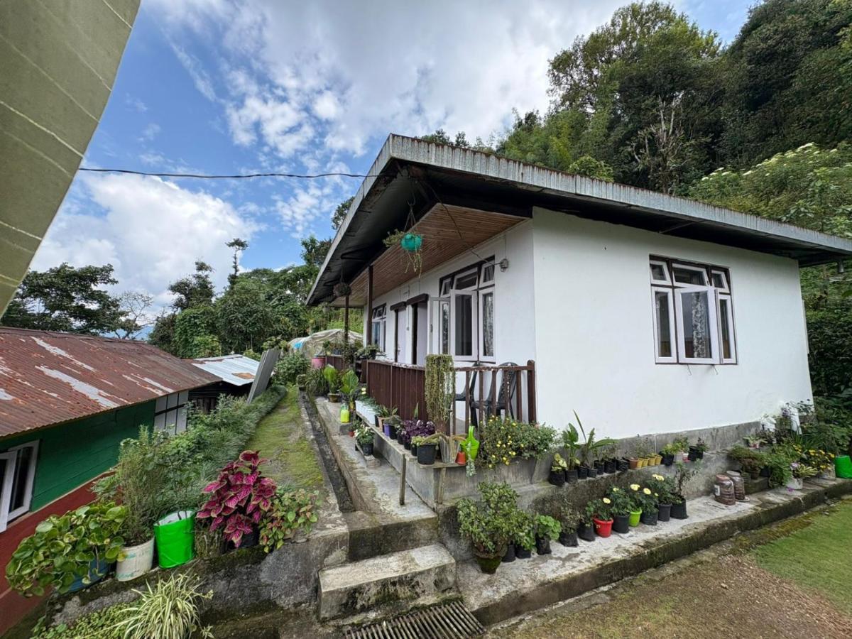 Yonzon lha dhim - B&B Pelling