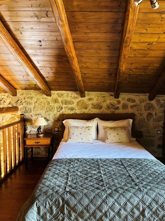 Fos Guesthouse - Bed and Breakfast Feneós