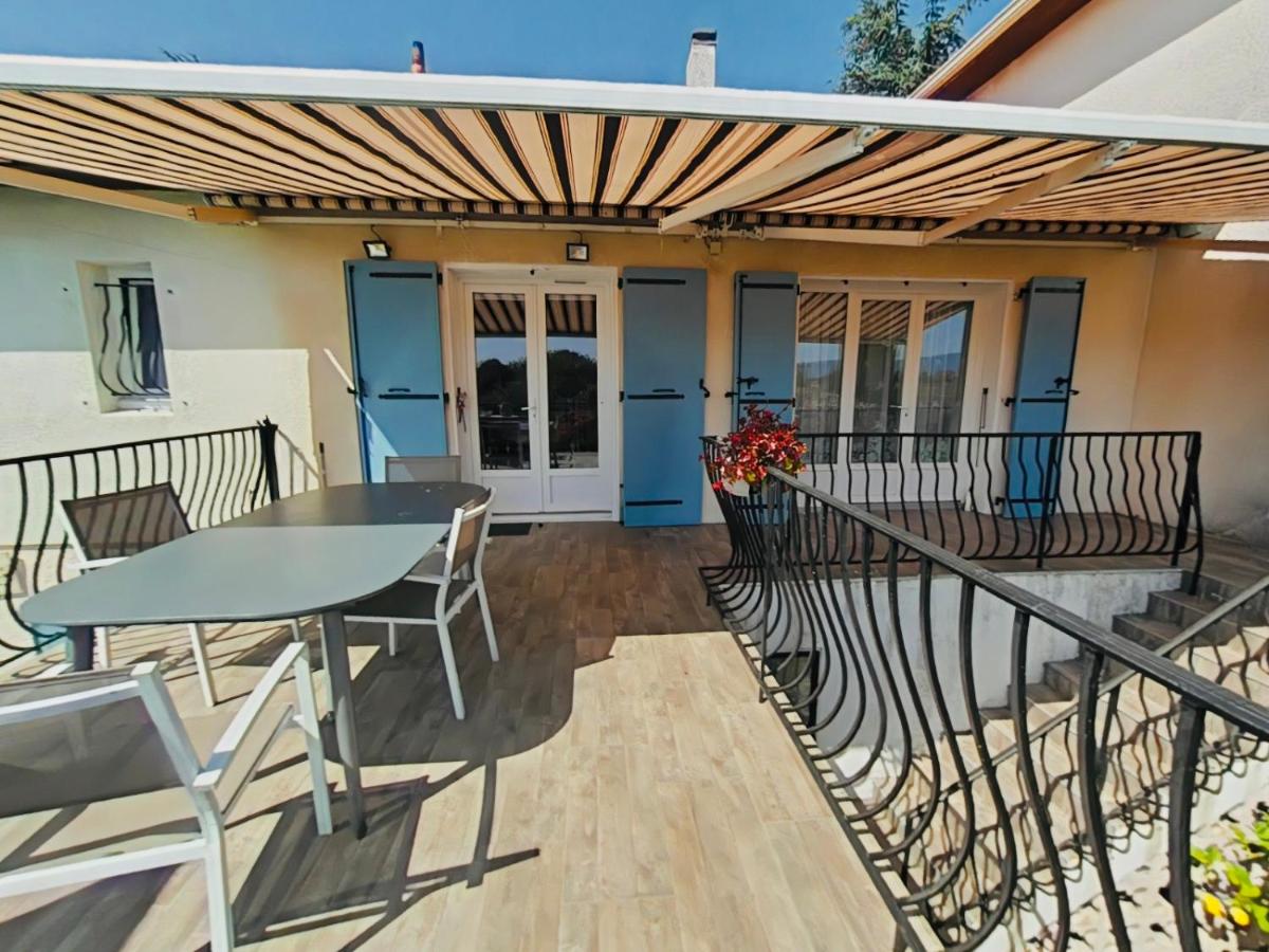 Serinity Villa - Piscine - proche Castres - B&B Viviers-lès-Montagnes