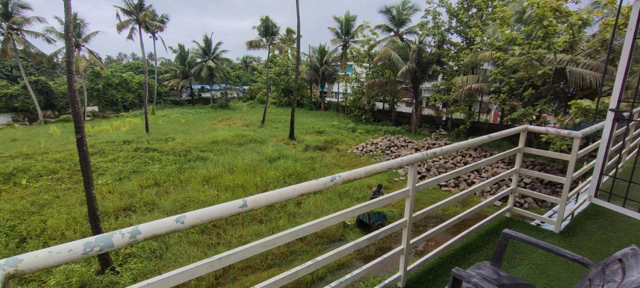 Botaniqs - B&B Kochi