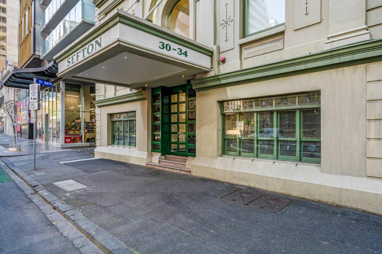 The Sefton Suite - Elegant 3BR, 2BA in Prime Location Near State Library, Carlton Gardens, Shopping and Theatres - Chambres d'hôtes Melbourne