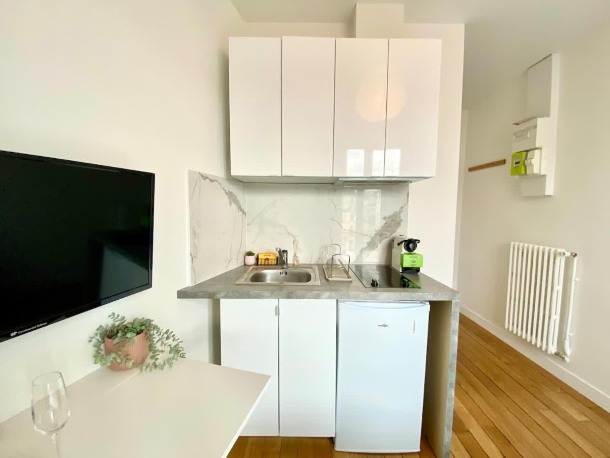 345 Suite Montand - Cosy Apartment Paris Center - B&B Parigi