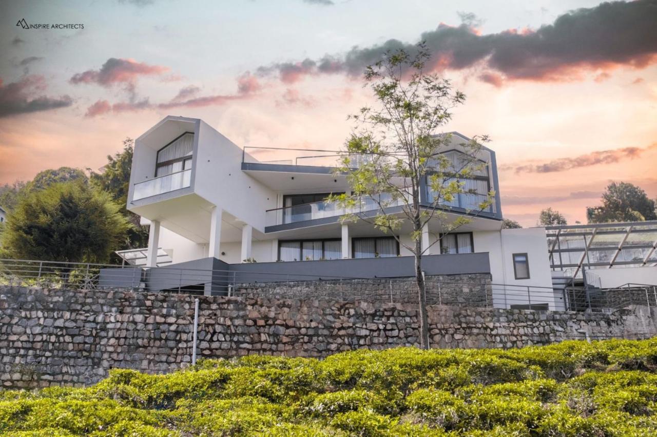 Hills and Heart Luxury Villa By LexStays - Ferienwohnung Coonoor