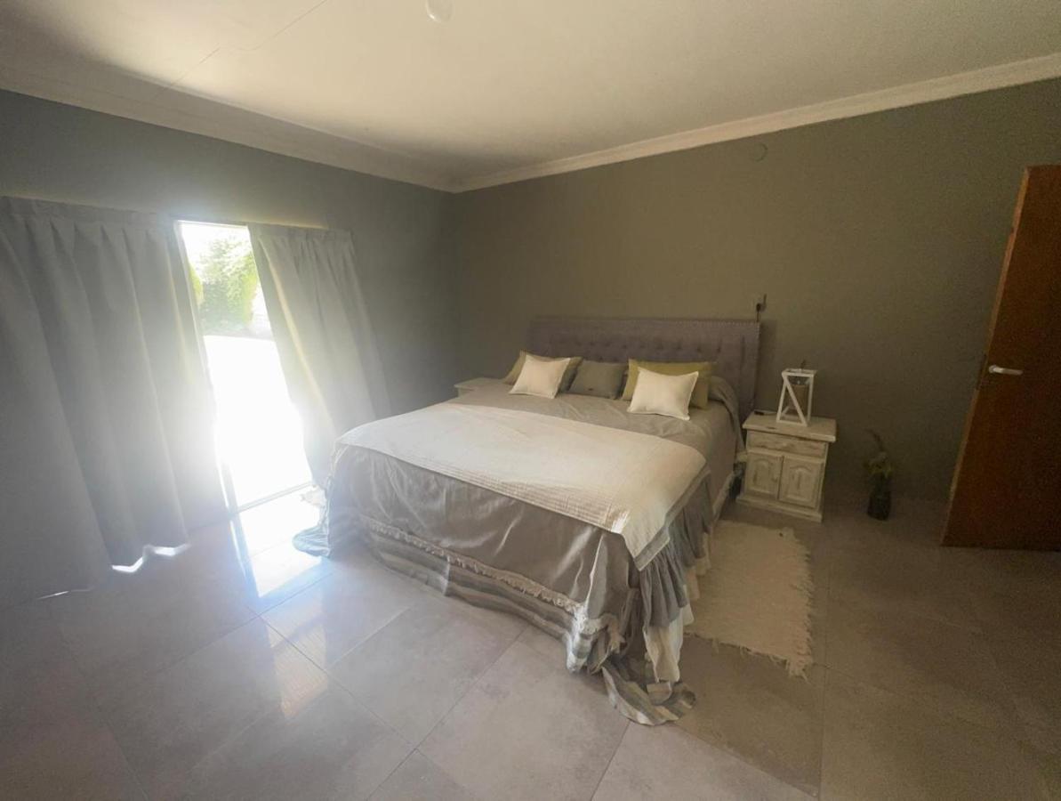 Hostel Lomas - B&B San Miguel de Tucumán