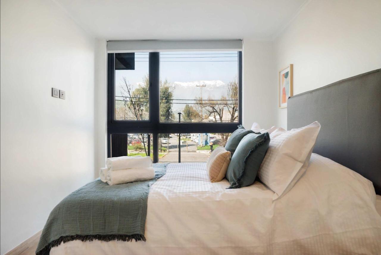 Stylish 2BR Getaway for 5 in Las Condes Oasis - B&B Santiago