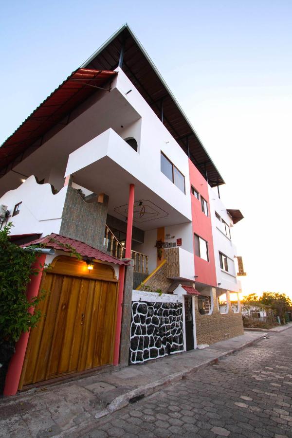 Hostal Tongo Reef - B&B Puerto Baquerizo Moreno