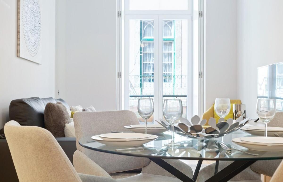 Spacious 1 Bedroom Apartment near Baixa - Ferienwohnung Lissabon