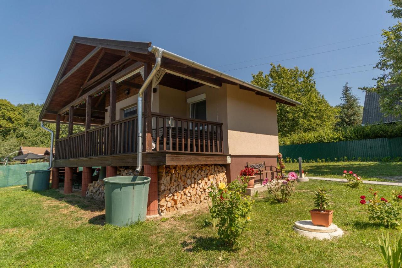 Tornácos Vendégház - B&B Salgótarján