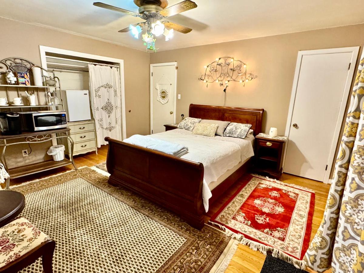 Sunset Home - B&B Amherst