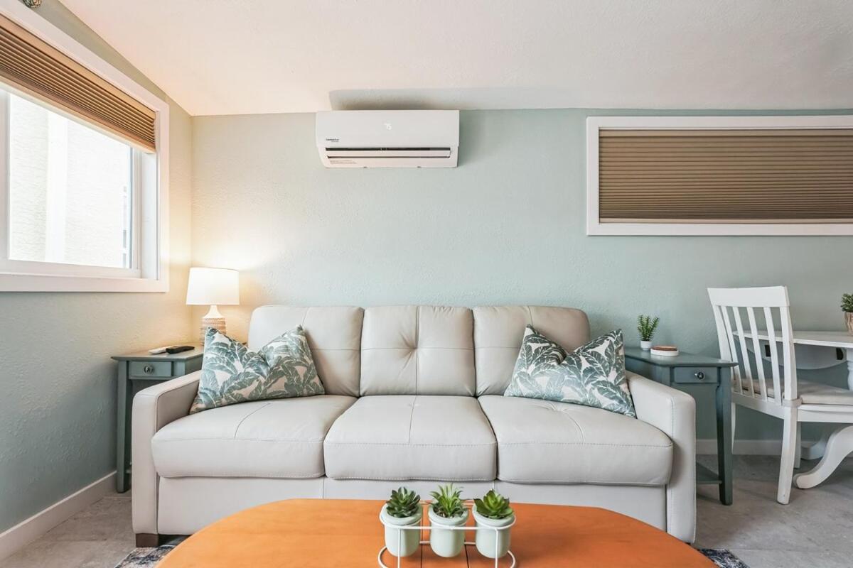 Chic Studio Cottage - Walk to Siesta Key Beach! - Ferienwohnung Sarasota
