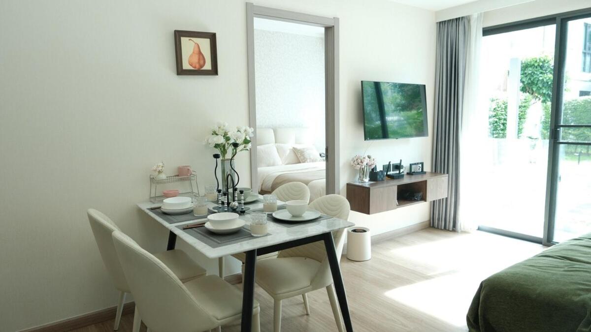 Chiang Mai the one C Pool view Two bedrooms and two bathrooms for five people Fully equipped Cooking allowed Preferred residence - B&B Chiang Mai