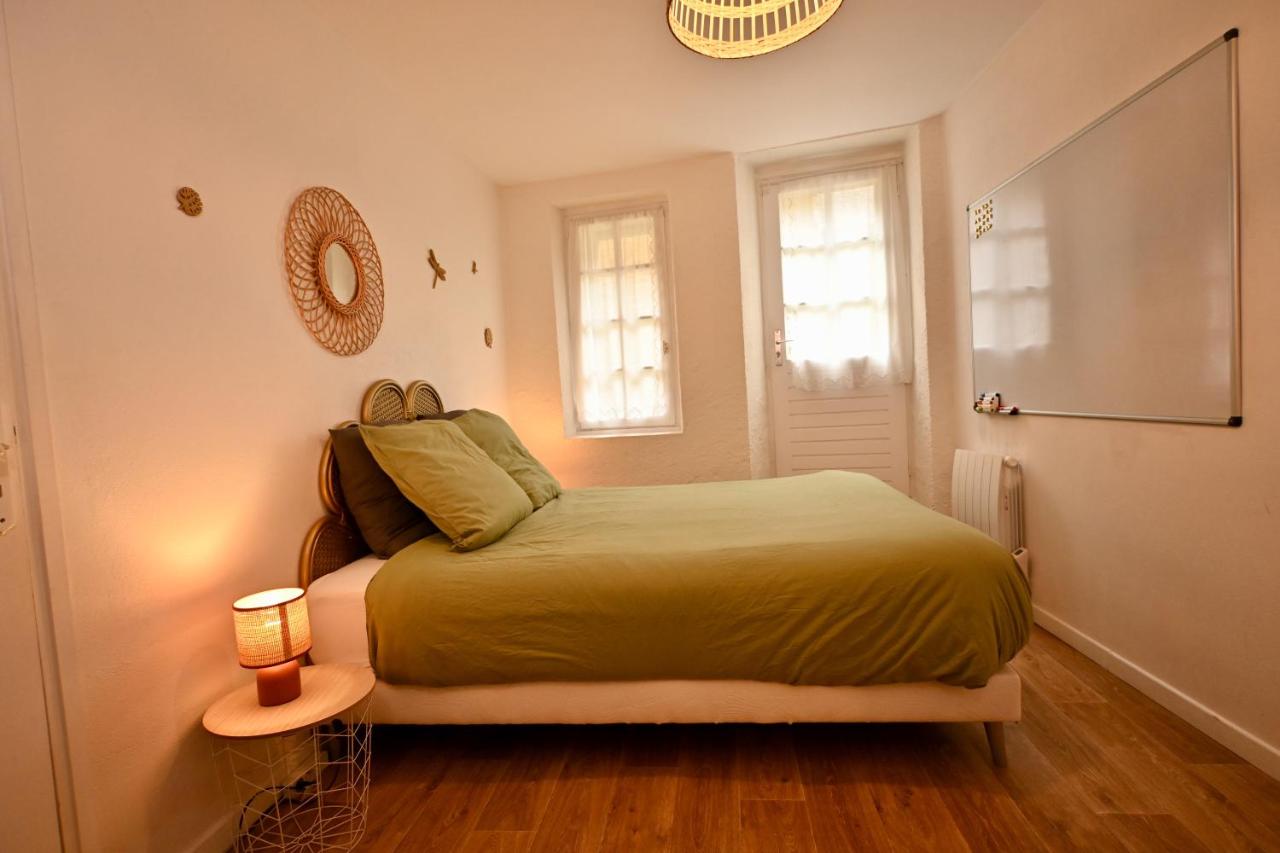 Appartement Centre Historique Cheminée, Mur en Pierre & Déco Jungle - Ferienwohnung Vannes
