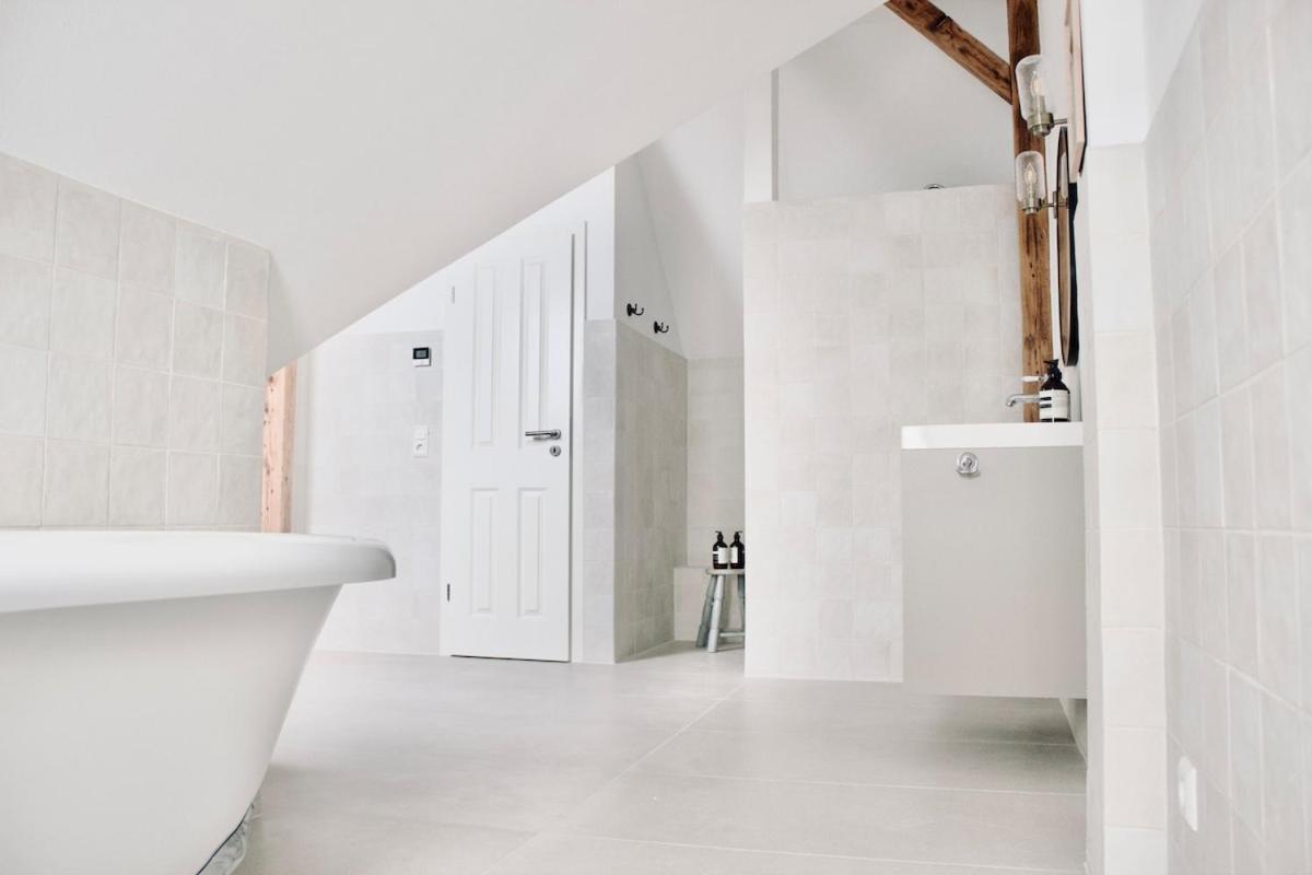 Lillebror Skandinavische Ruhe mit privater Sauna - Chambres d’hôtes Baden-Baden