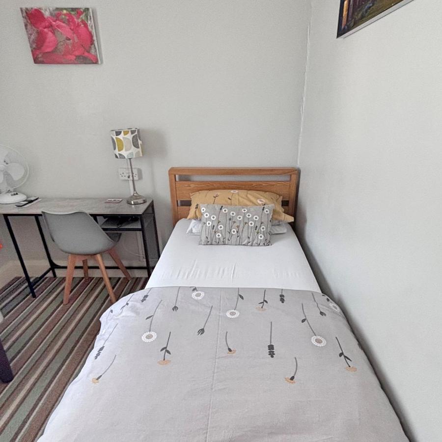 Eenpersoonskamer met Gedeelde Badkamer