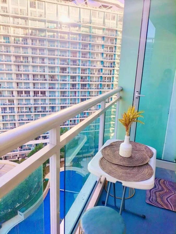 Honey Home Staycation - B&B Manila