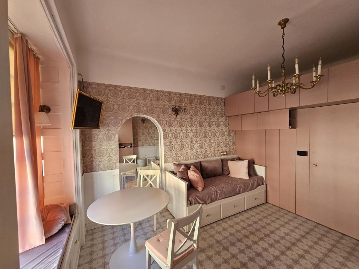 RetroDream - Bed and Breakfast Petrovaradin